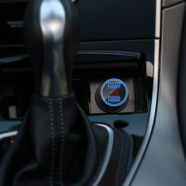 Cargador de coche universal de 5 V y 3,1 A con pantalla LED y doble puerto USB. - Imagen 4